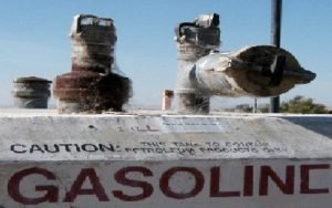 PETROLIO1.jpg