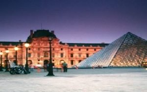 FRANCIA_LOUVRE2.jpg