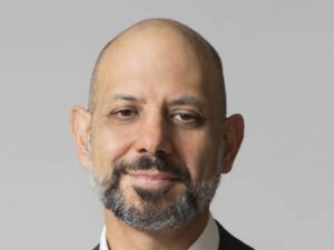 Erzan Onur AllianceBernstein ETF