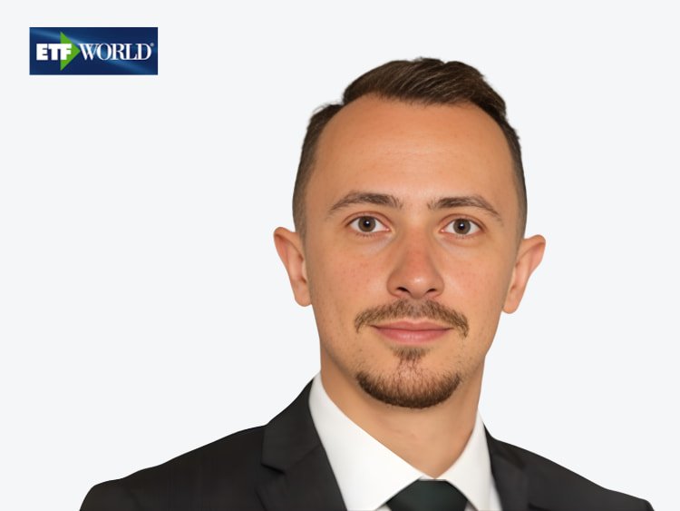 Ponomarev Dmitrii VanEck